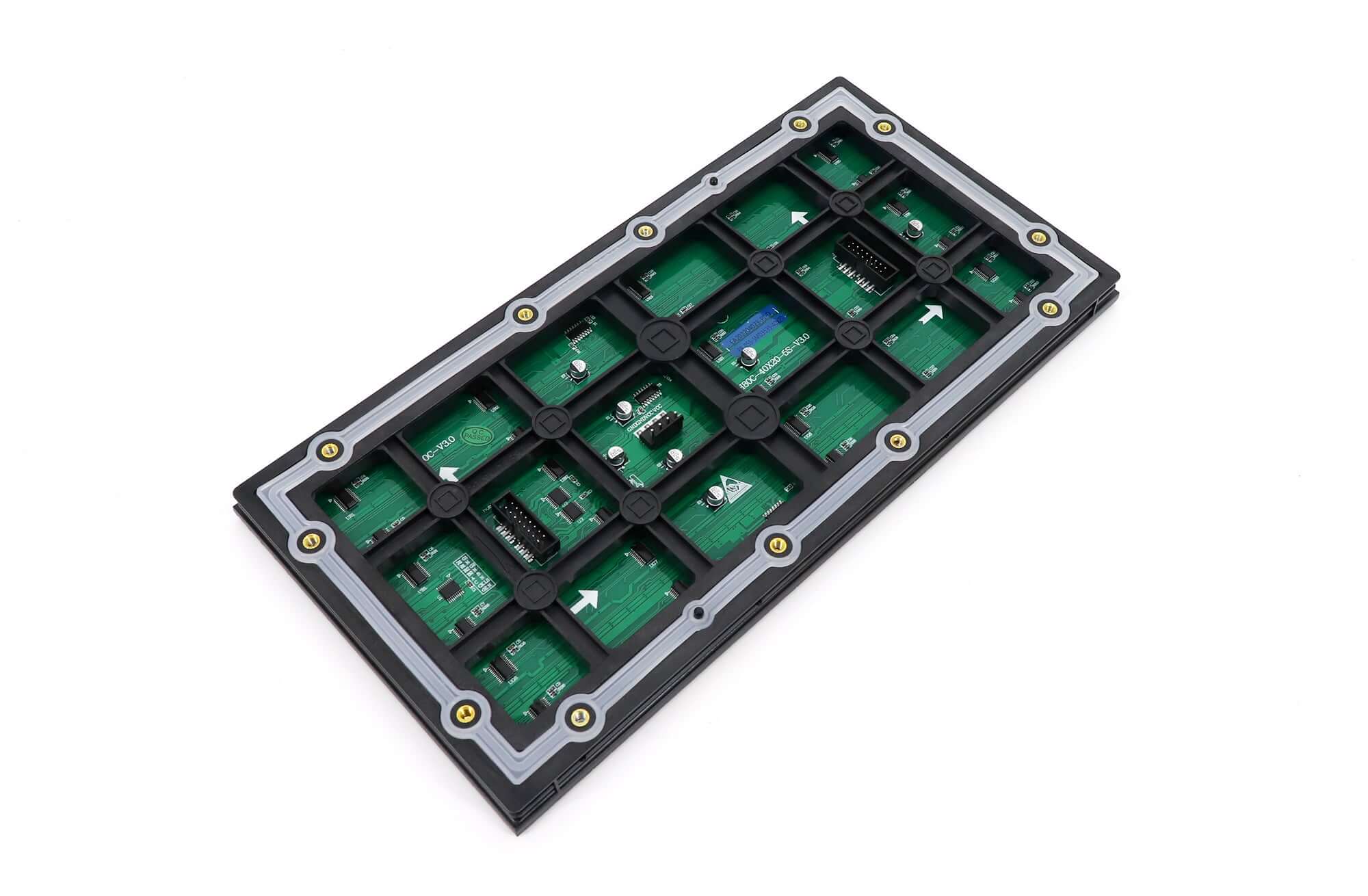 P8outdoor320x160module_5.jpg